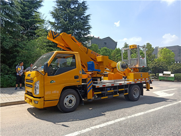 17.2���{(l��n)����s�۸߿����I(y��)܇(ch��)